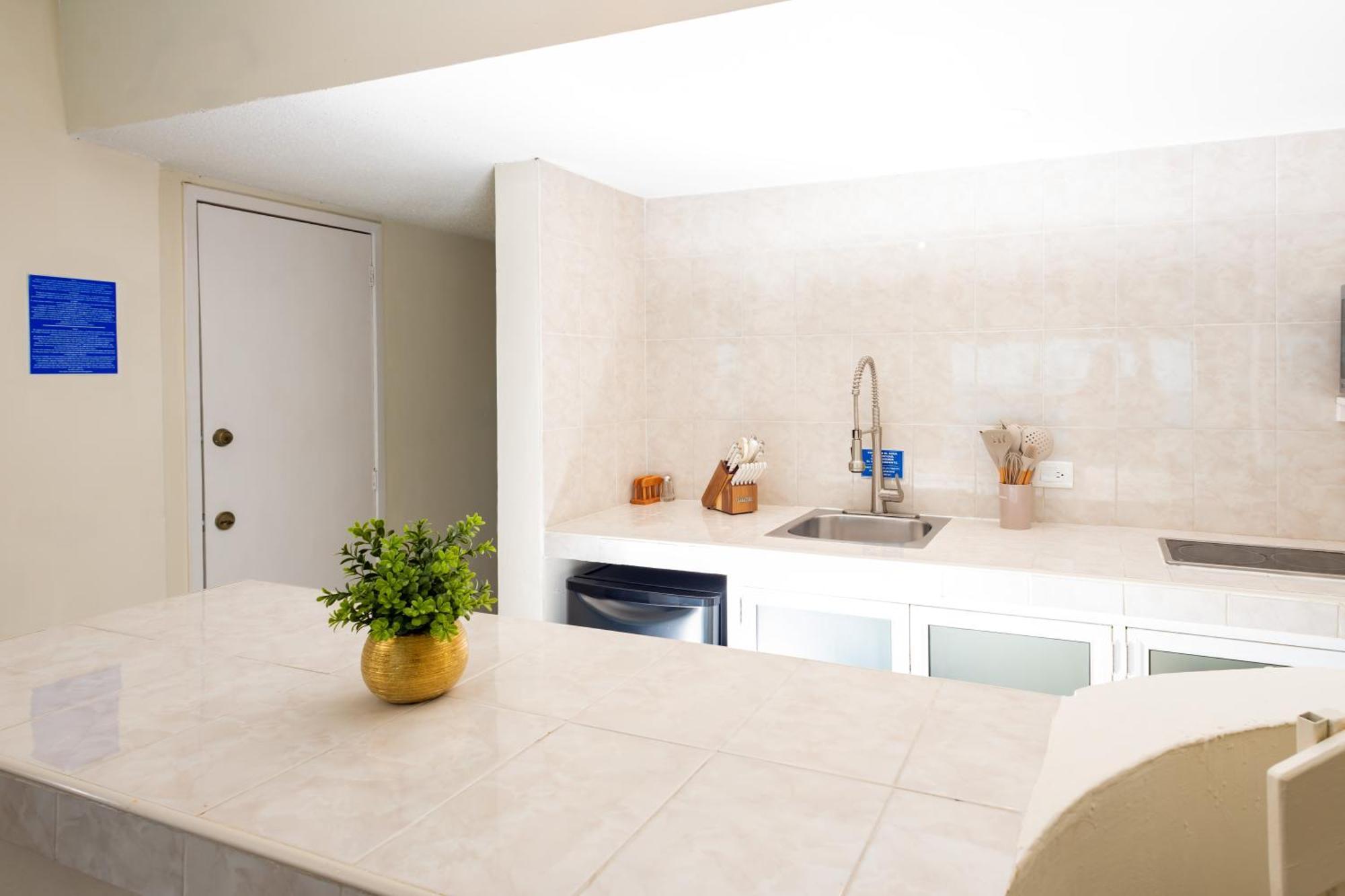 2 Story Oceanfront Penthouses On Cancun Beach! Exterior foto